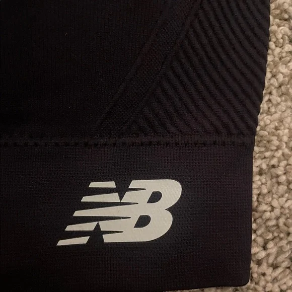 New Balance Black Sports Bra with Logo - Picture 3 of 5